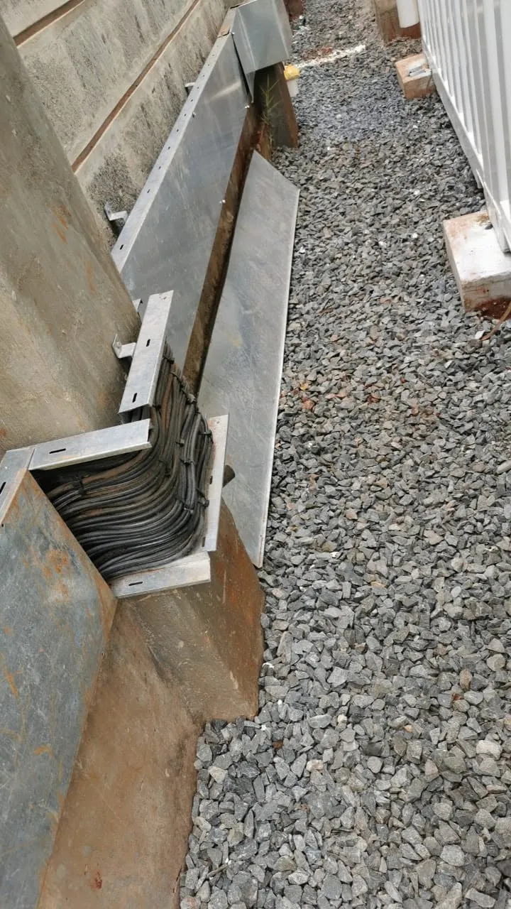 Cable tray: Cables routed and tied in a galvanised tray.