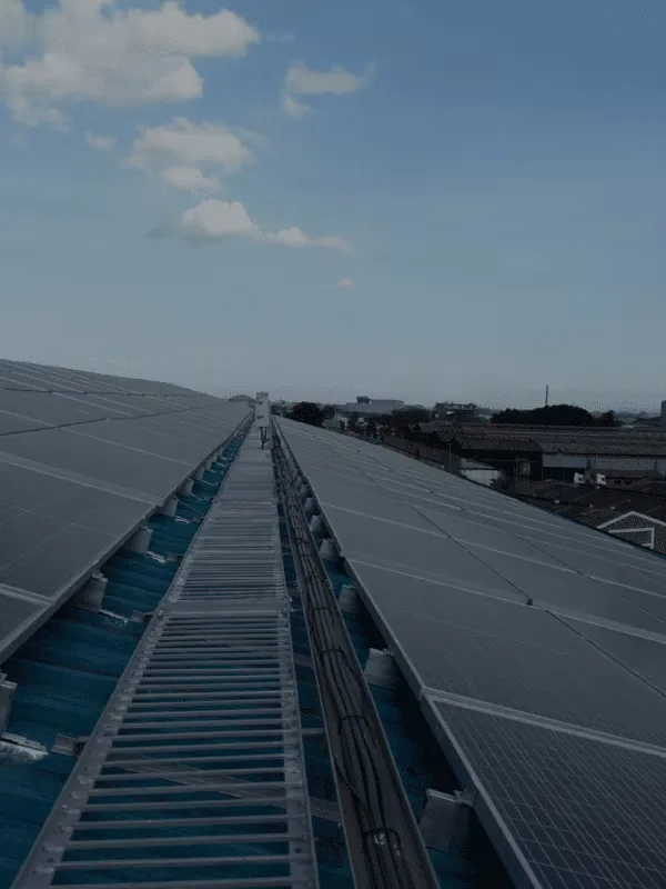 Solar rooftop installation: PV installation in the field.